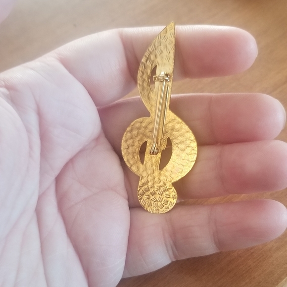 Treble Clef Brooch - Picture 2 of 2
